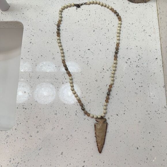 Southwestern/Boho style Long arrowhead beaded necklace w gold accents - Picture 1 of 6